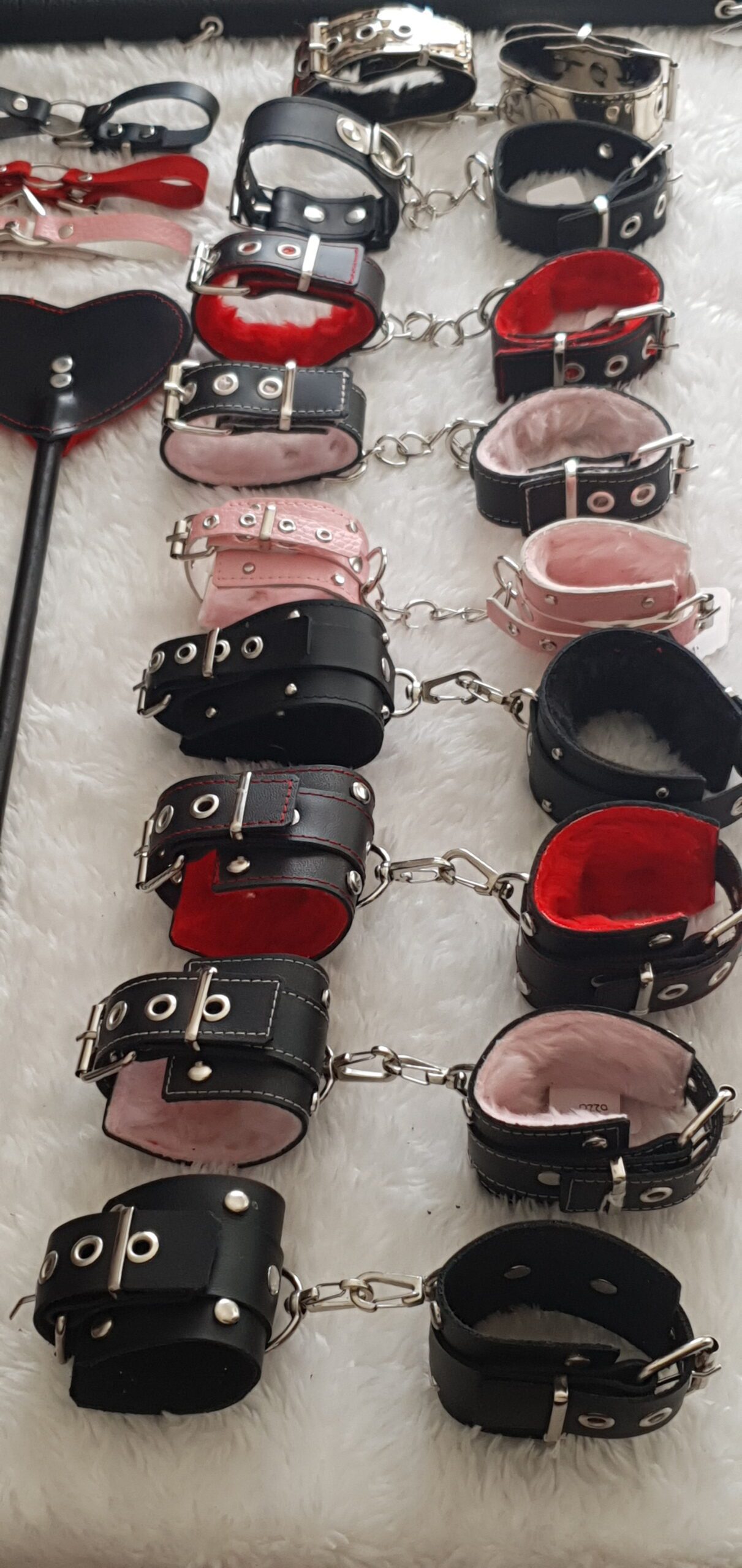 Esposas Ecocuero Peluche