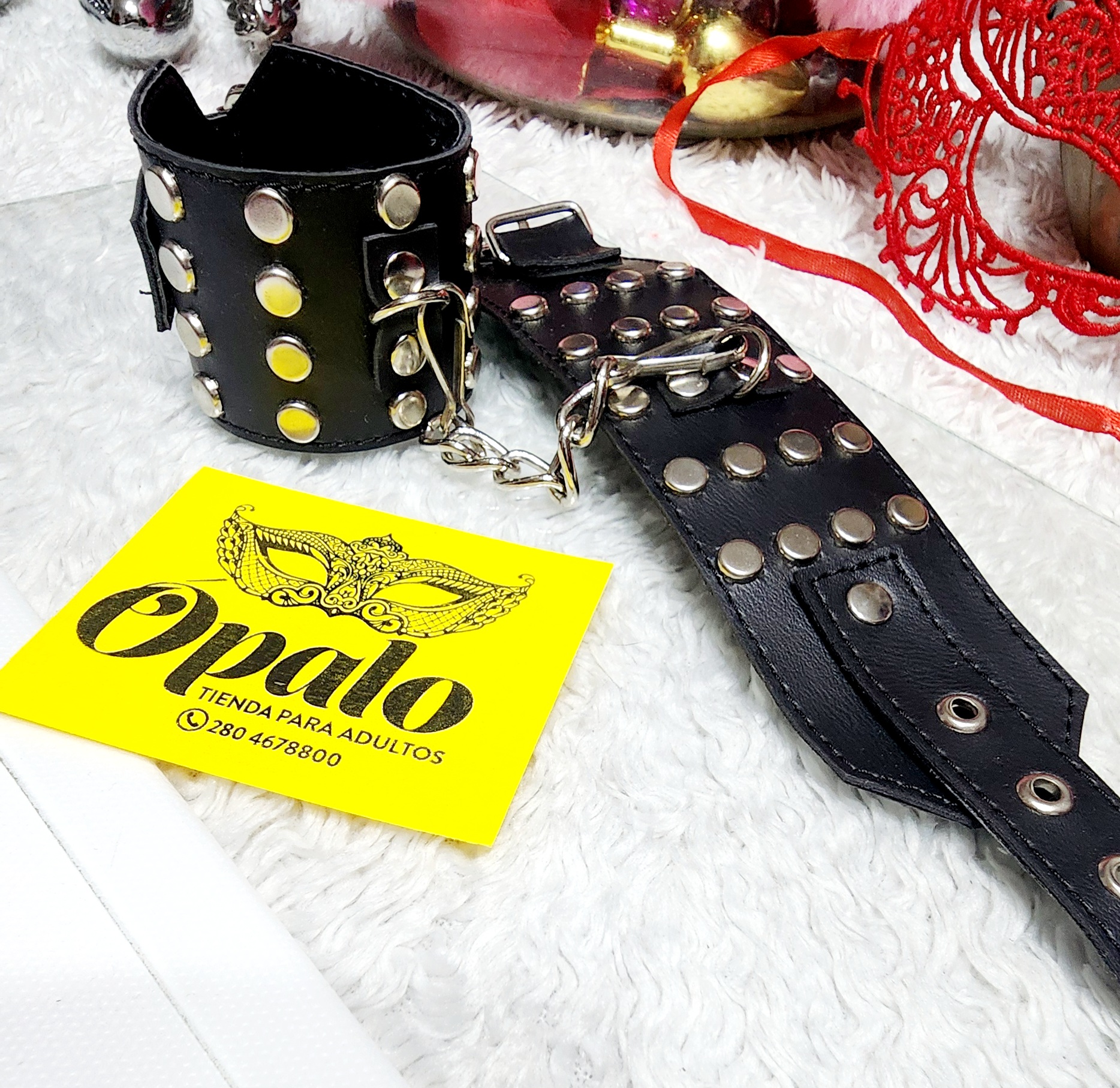 Esposas con tachas - Imagen 3