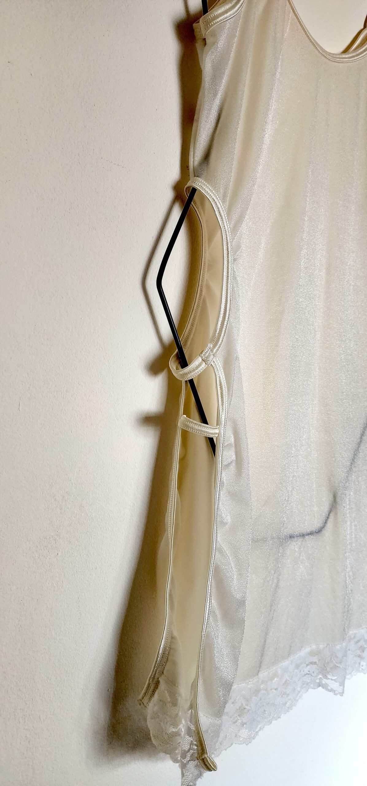 Vestido camisolín lateral abierto .- - Imagen 2